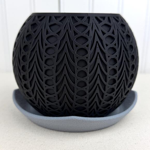 The Fusion Planter, Indoor Flower Pot, Tabletop Planter, Lattice Pattern - Picture 4 of 12